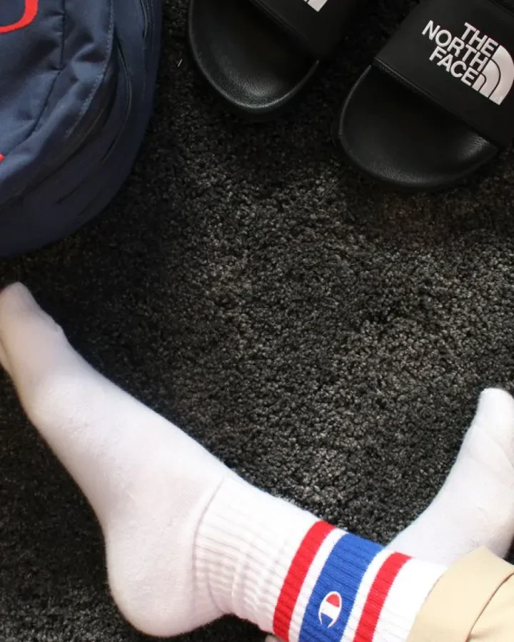 جوارب قطنية بيضاء